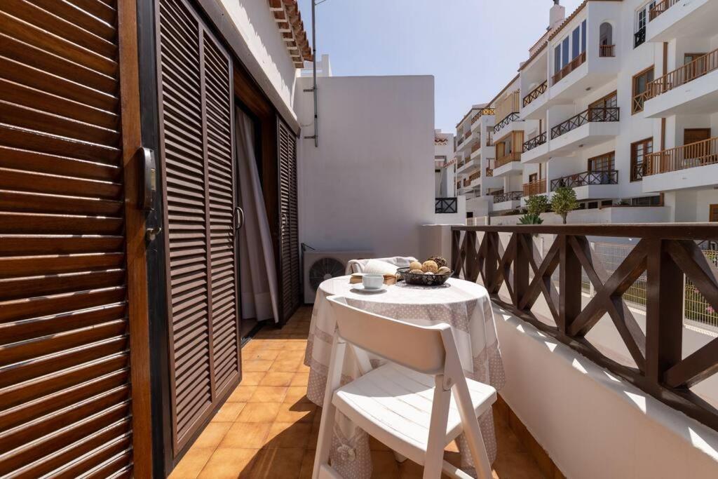 Apartamento con 2 terrazas en Los Cristianos Los Cristianos  Exterior foto