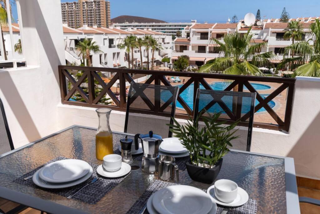 Apartamento con 2 terrazas en Los Cristianos Los Cristianos  Exterior foto