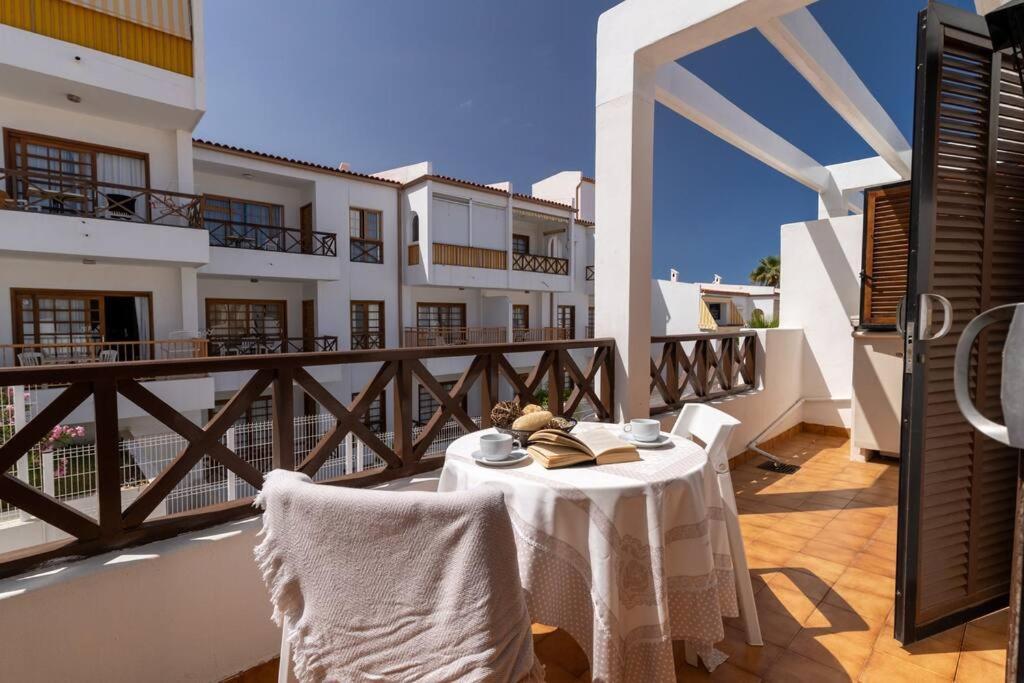 Apartamento con 2 terrazas en Los Cristianos Los Cristianos  Exterior foto