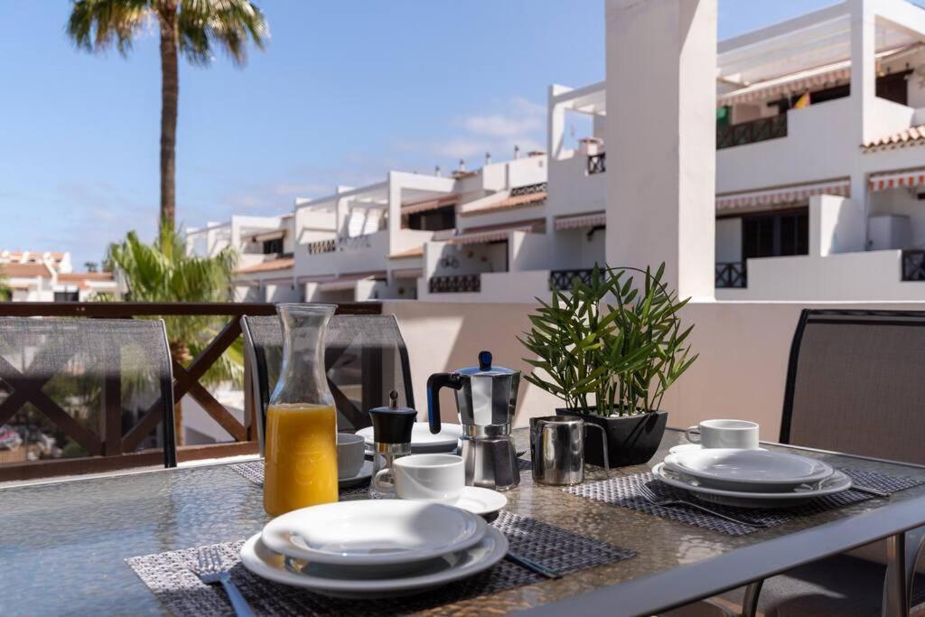 Apartamento con 2 terrazas en Los Cristianos Los Cristianos  Exterior foto